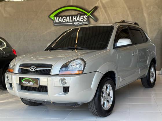 HYUNDAI TUCSON 2.0 MPFI GL 16V 142CV 2WD GASOLINA 4P MANUAL HYUNDAI TUCSON 2.0 MPFI GL 16V 142CV 2WD GASOLINA 4P MANUAL